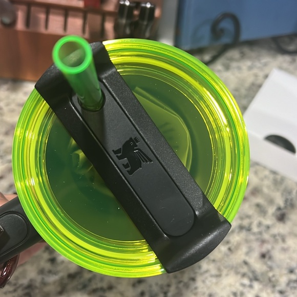 🕷️GLOW HALLOWEEN STANLEY H2.0 FLOWSTATE TUMBLER 40oz LIMITED EDITION SPIDER WEB - Picture 7 of 11